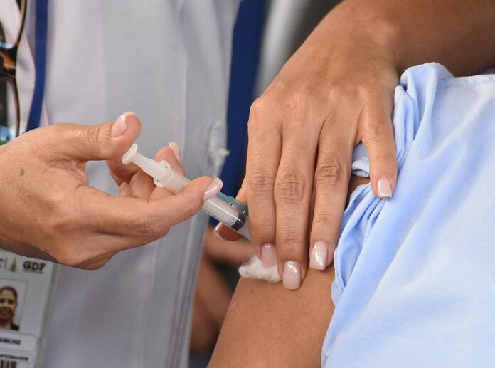 Penha imunizou 6.505 pessoas do público alvo prioritário, representando 44,72% do total.