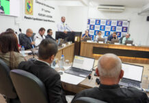 Impedido na comissão, presidente perde controle sobre possível destituição Luciano de Jesus (PP) está entre os envolvidos de um suposto esquema de “rachadinha” das diárias, prática ilegal que consiste no desvio de recursos públicos. De acordo com denúncias veiculadas na imprensa, servidores da casa repassam parte de suas diárias de viagem para outros funcionários e vereadores. Foto: Divulgação CVP.