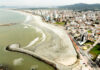 Praia do Gravatá: com dragagem concluída, obra de alargamento entra na reta final Por conta das condições marítimas, a tubulação submersa só poderá ser retirada a partir do dia 13 de agosto. Foto: Aleson Padilha
