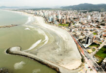 Praia do Gravatá: com dragagem concluída, obra de alargamento entra na reta final Por conta das condições marítimas, a tubulação submersa só poderá ser retirada a partir do dia 13 de agosto. Foto: Aleson Padilha